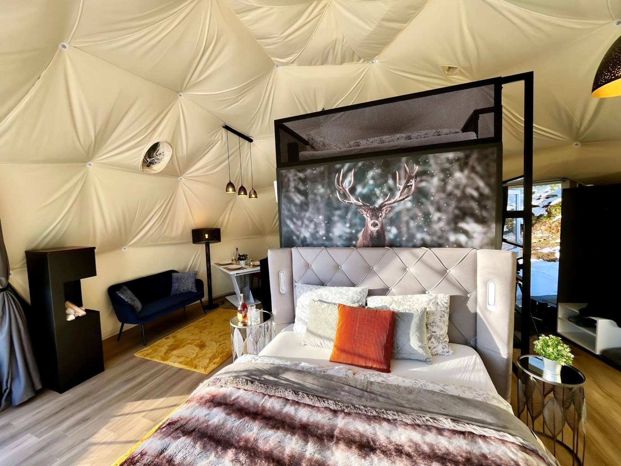 Отель Glamping Spindl One&Only Шпиндлерув-Млин Экстерьер фото