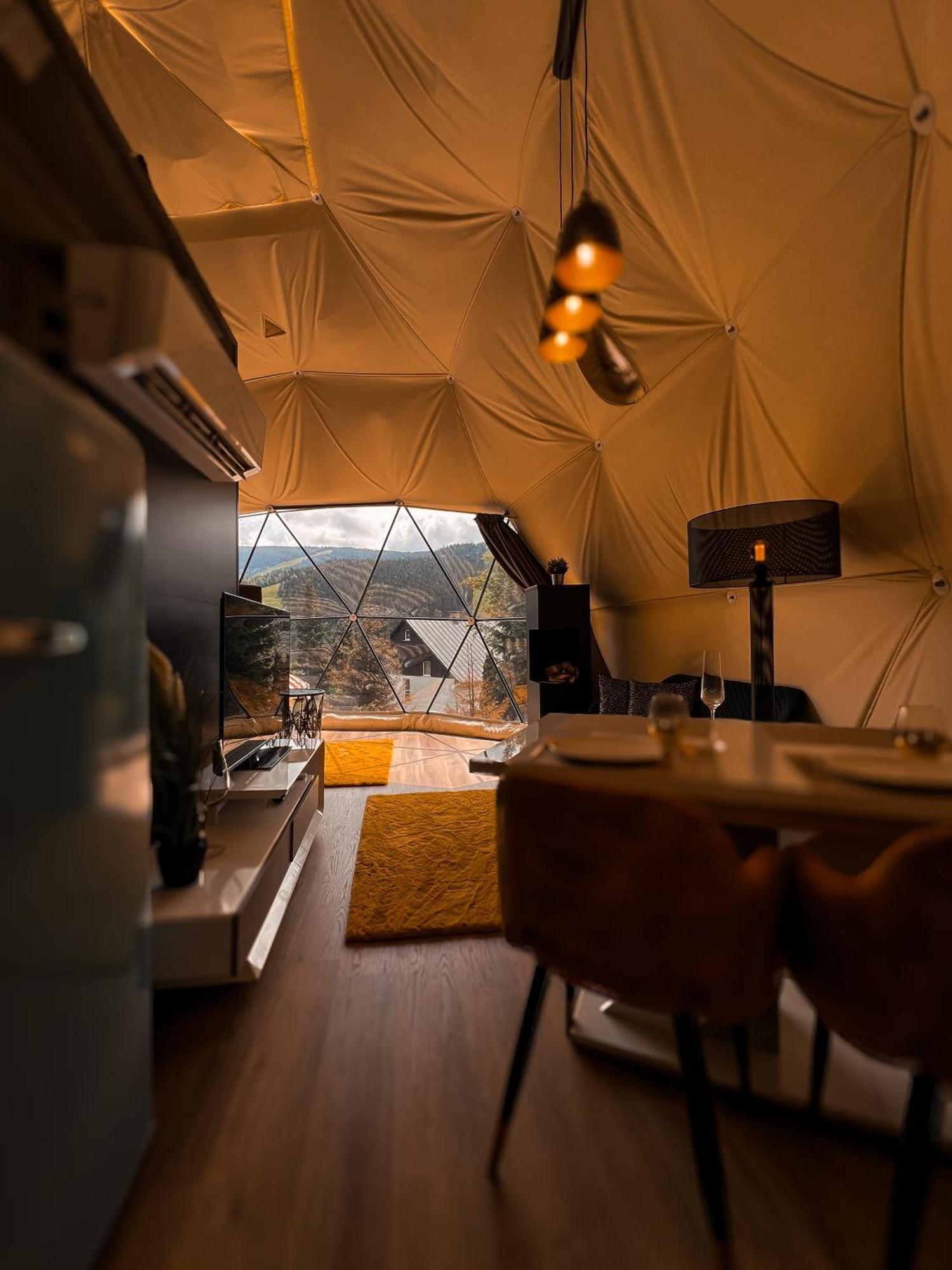 Отель Glamping Spindl One&Only Шпиндлерув-Млин Экстерьер фото